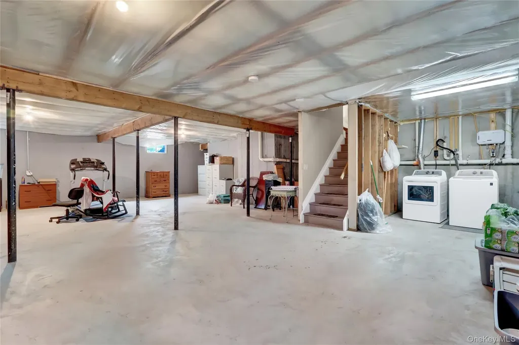 77 Constantine Way Mount Sinai NY 11766