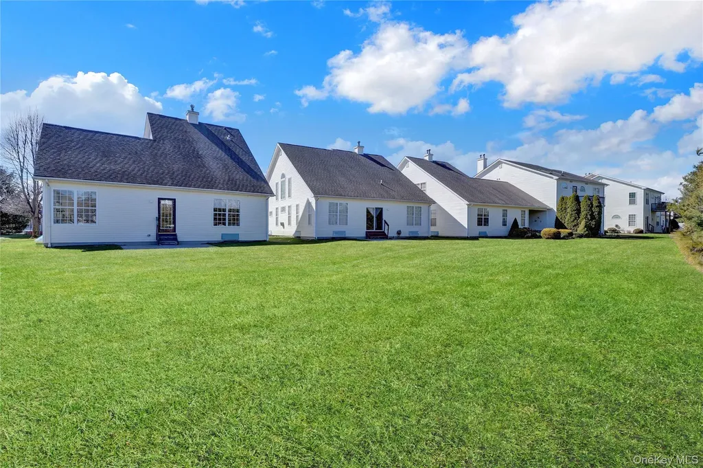 77 Constantine Way Mount Sinai NY 11766