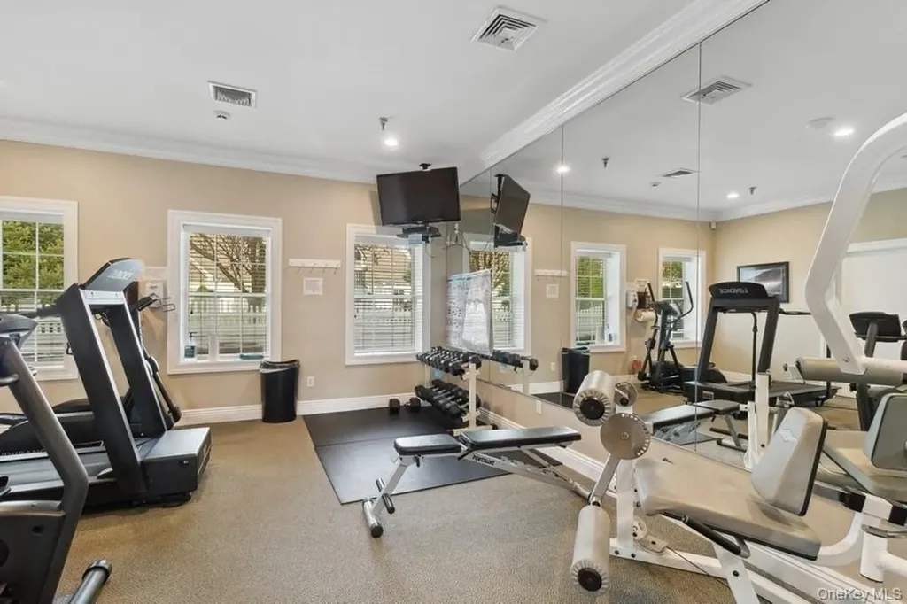 77 Constantine Way Mount Sinai NY 11766