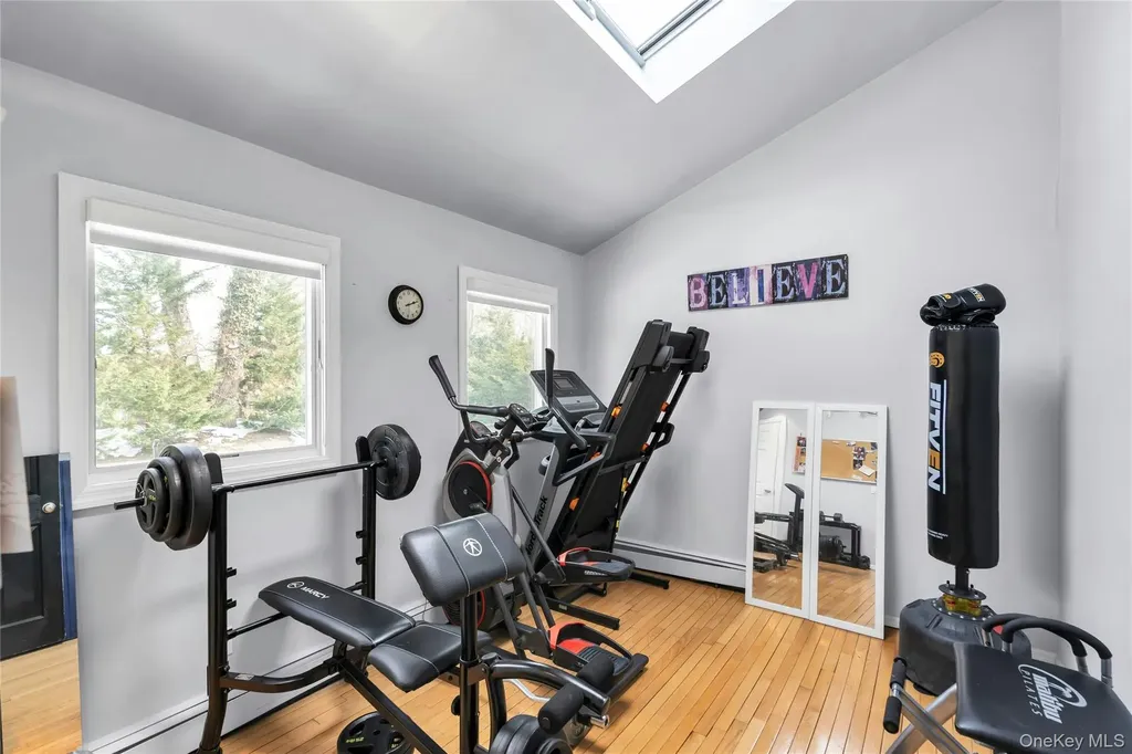 54 Valleywood Road Commack NY 11725