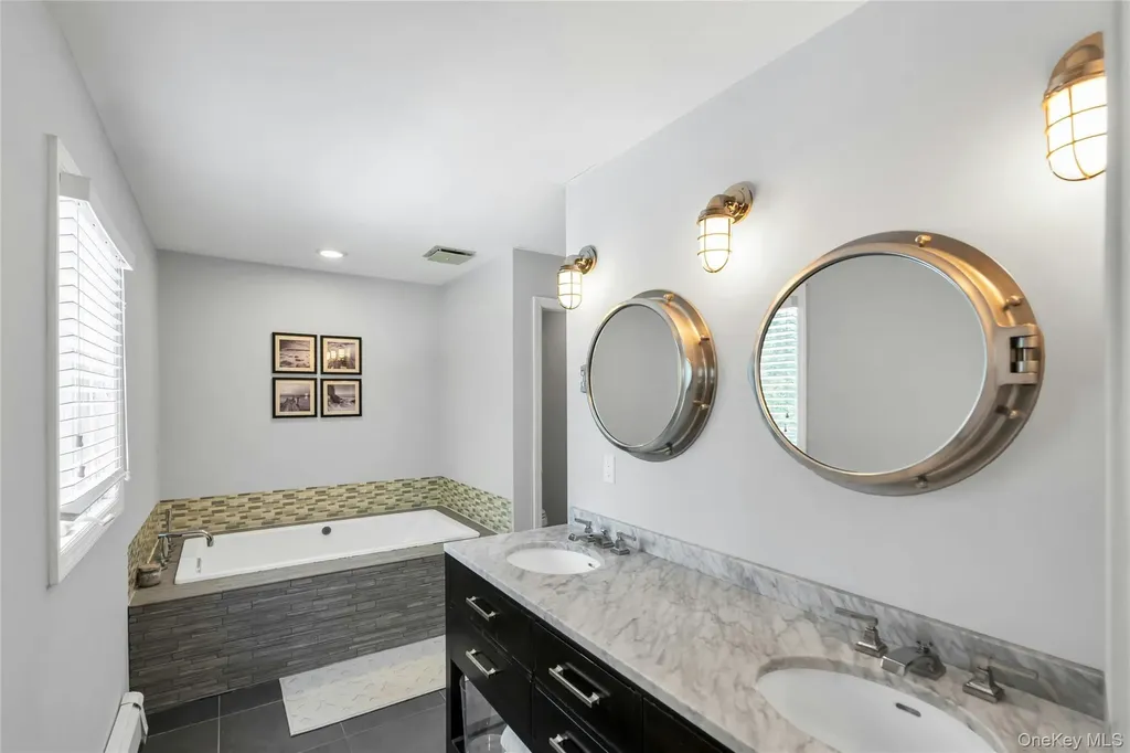 54 Valleywood Road Commack NY 11725