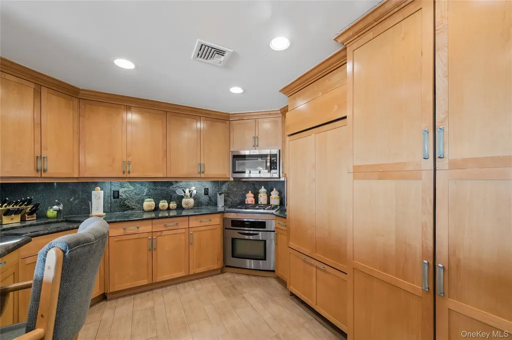 615A Oceanfront Long Beach NY 11561