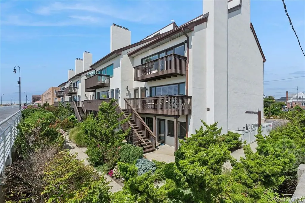 615A Oceanfront Long Beach NY 11561