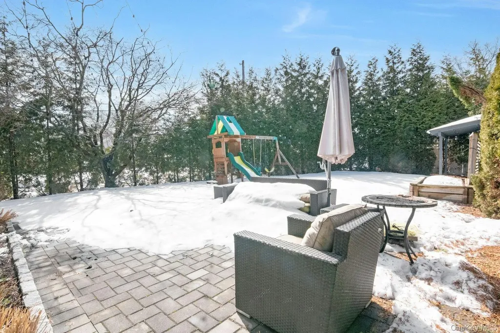16 Robin Street Ossining NY 10562