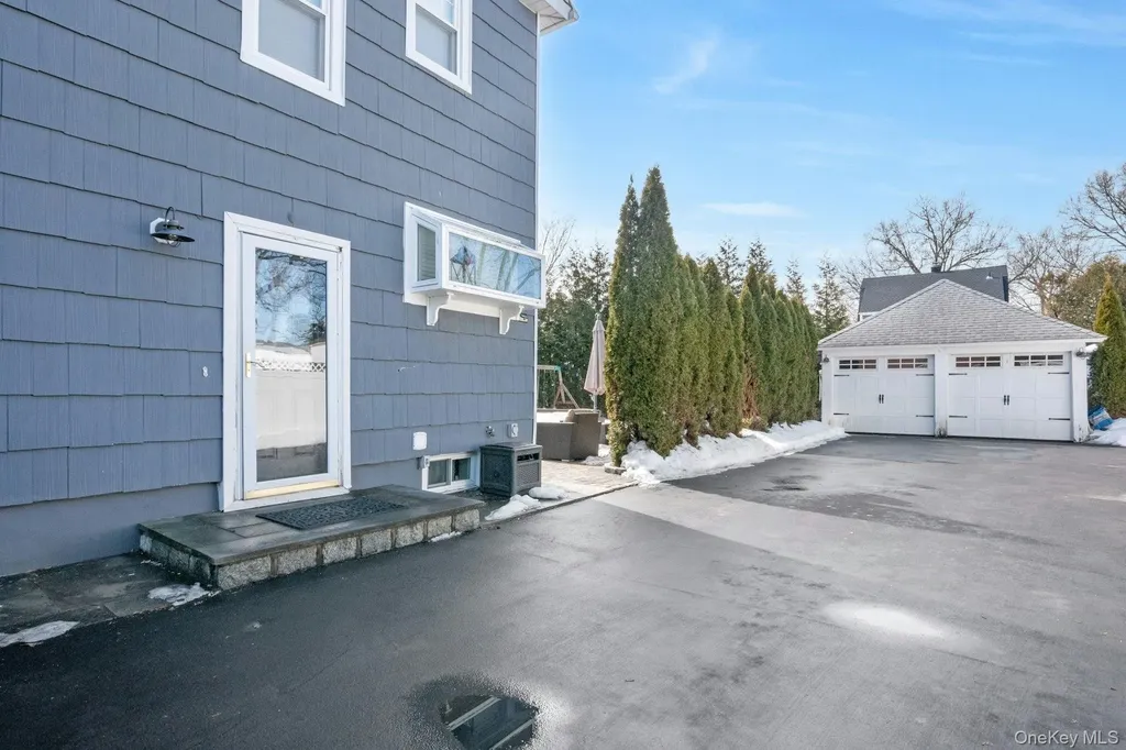 16 Robin Street Ossining NY 10562