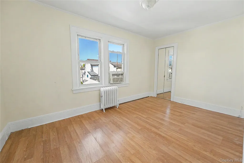 49 Malden Avenue Lynbrook NY 11563