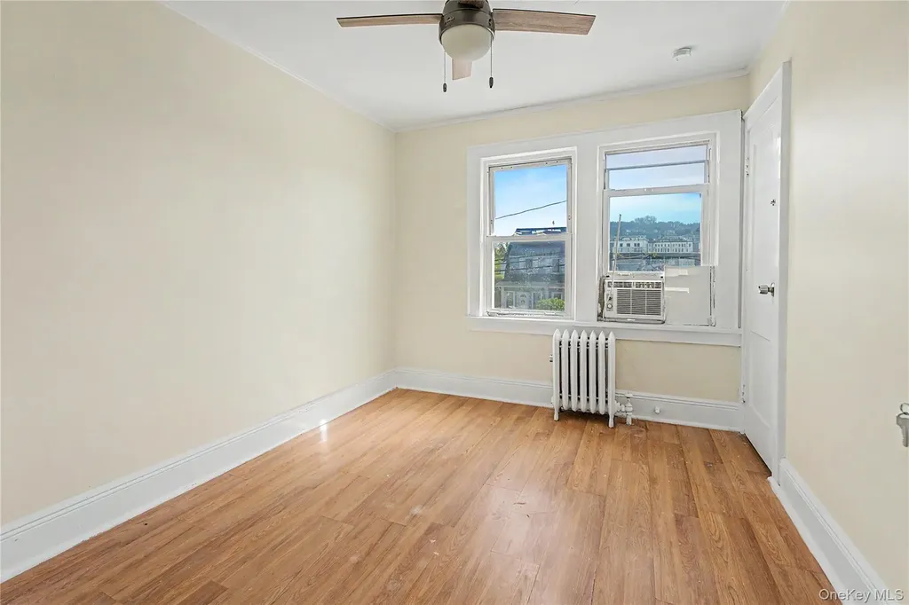 49 Malden Avenue Lynbrook NY 11563