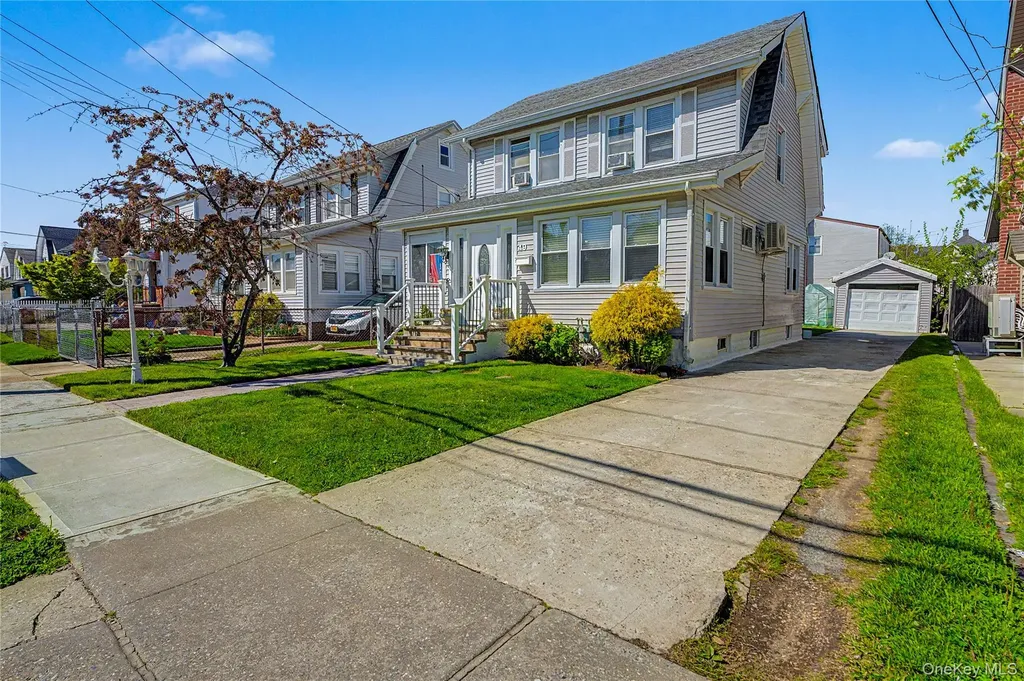 49 Malden Avenue Lynbrook NY 11563