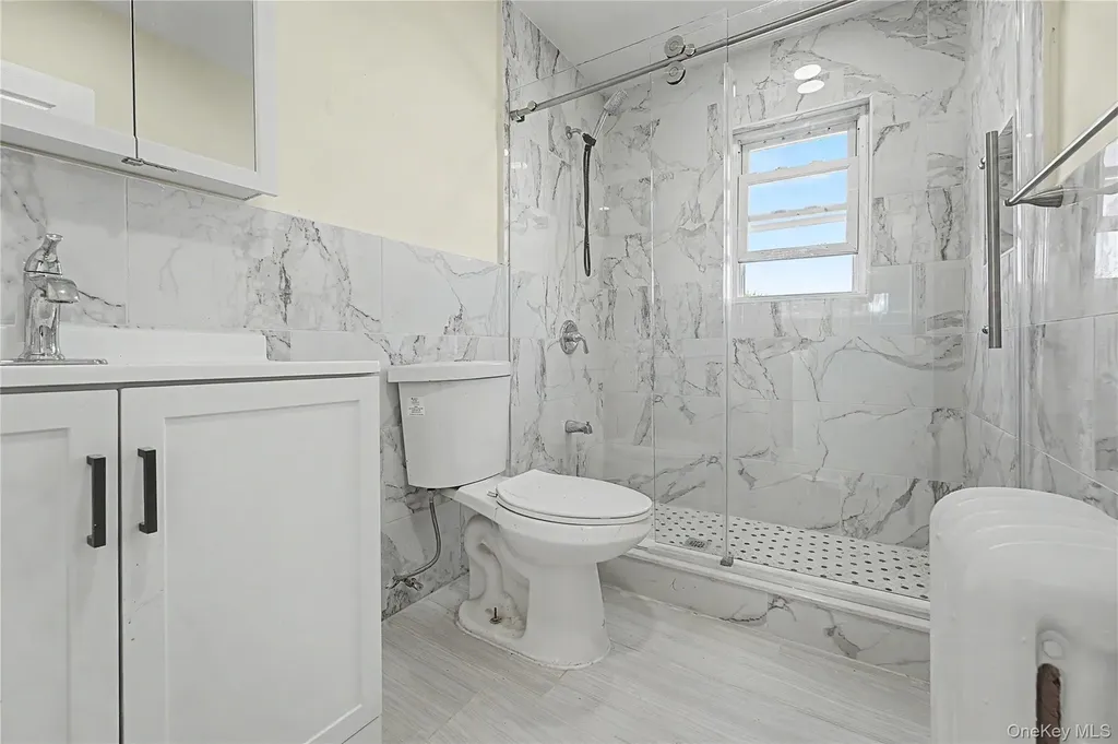 49 Malden Avenue Lynbrook NY 11563