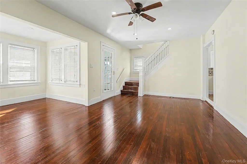 49 Malden Avenue Lynbrook NY 11563