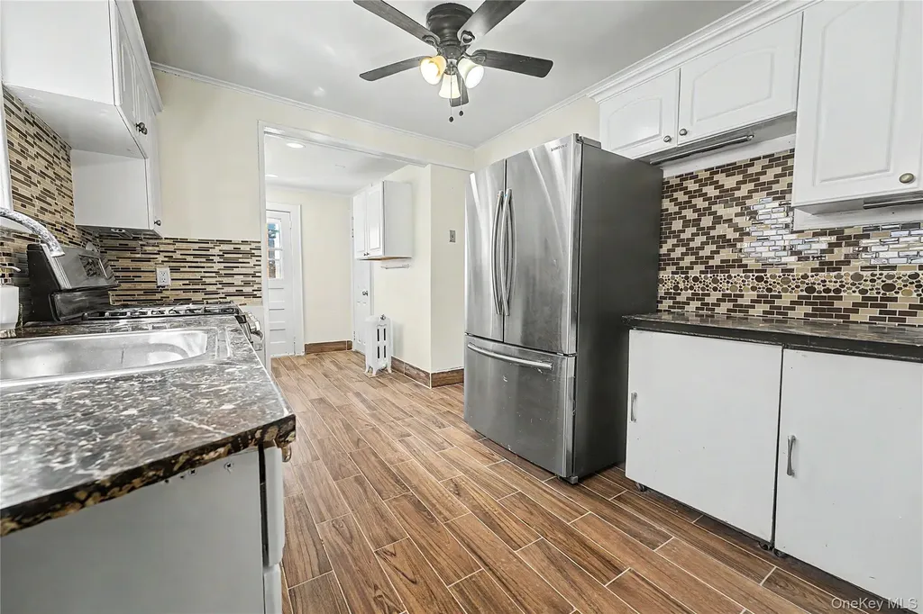 49 Malden Avenue Lynbrook NY 11563
