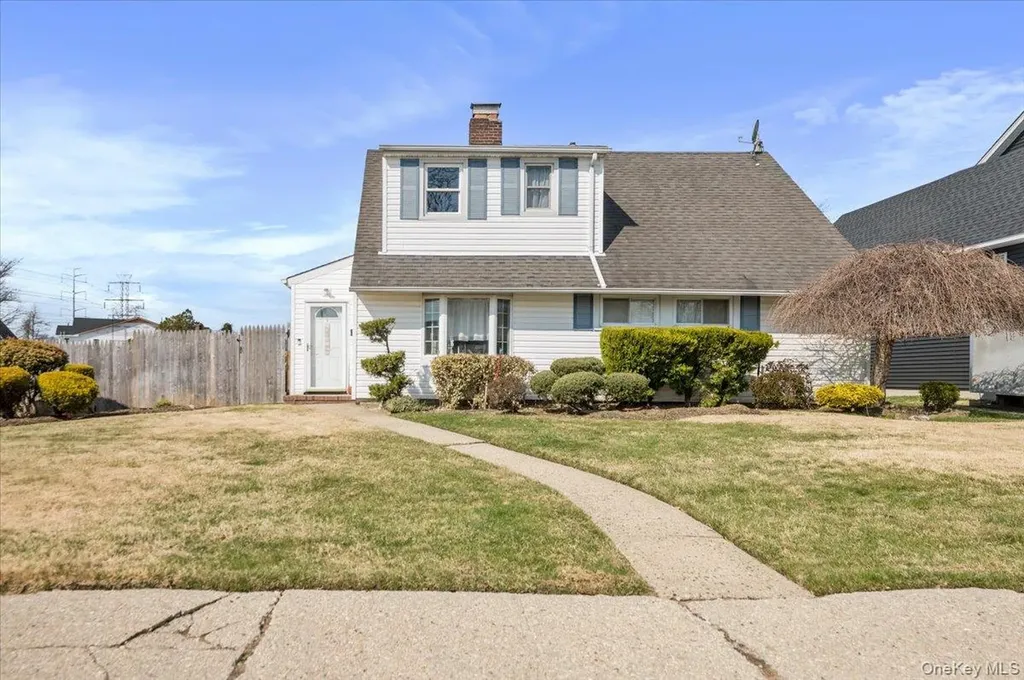 38 Celestial Lane Levittown NY 11756