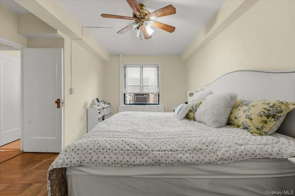 1503 Metropolitan Avenue Bronx NY 10462