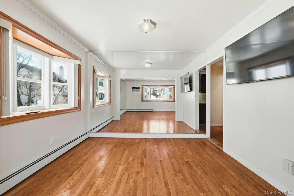 1028 Thomas Avenue Baldwin NY 11510