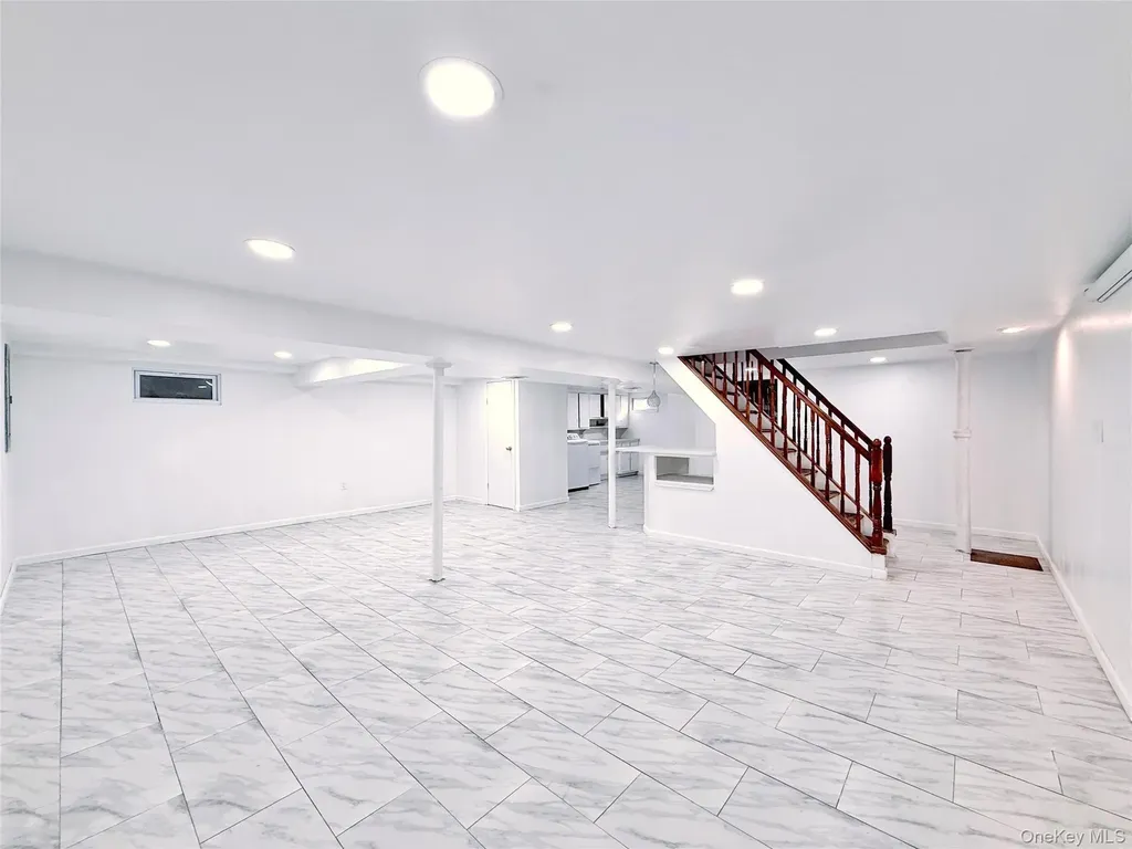 14 Willets Drive Syosset NY 11791
