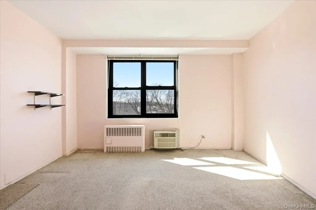 9060 Union Turnpike Glendale NY 11385