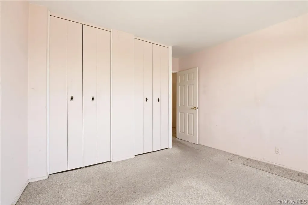 9060 Union Turnpike Glendale NY 11385
