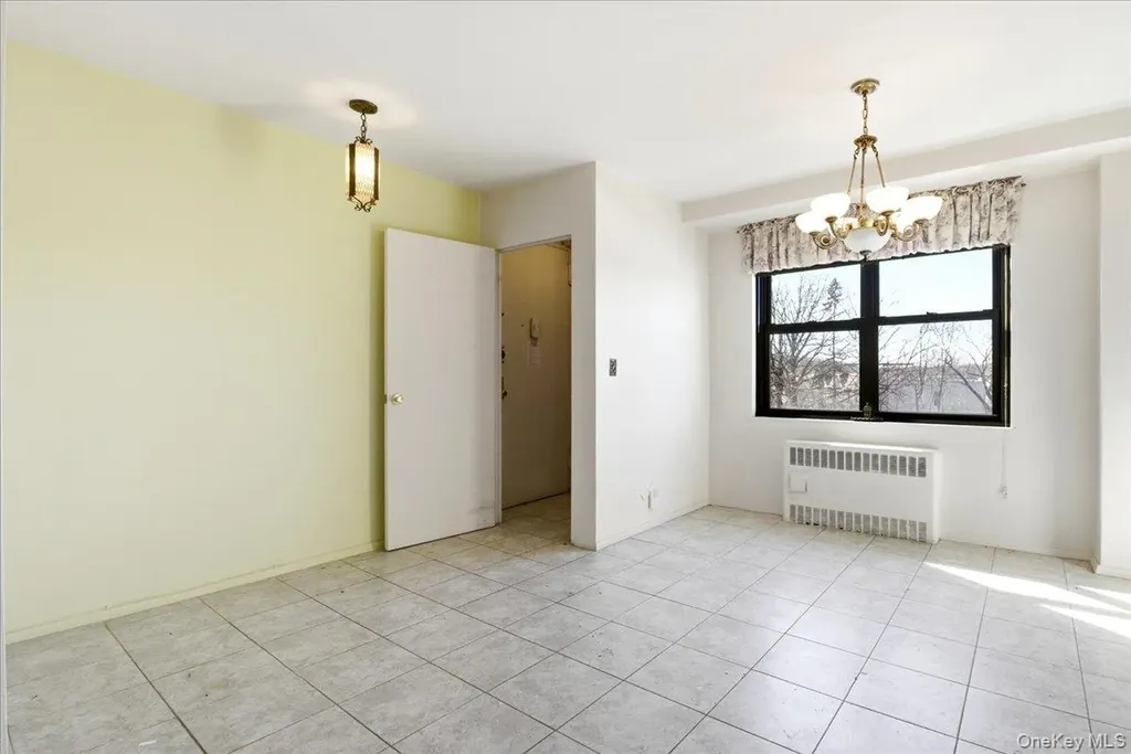 9060 Union Turnpike Glendale NY 11385