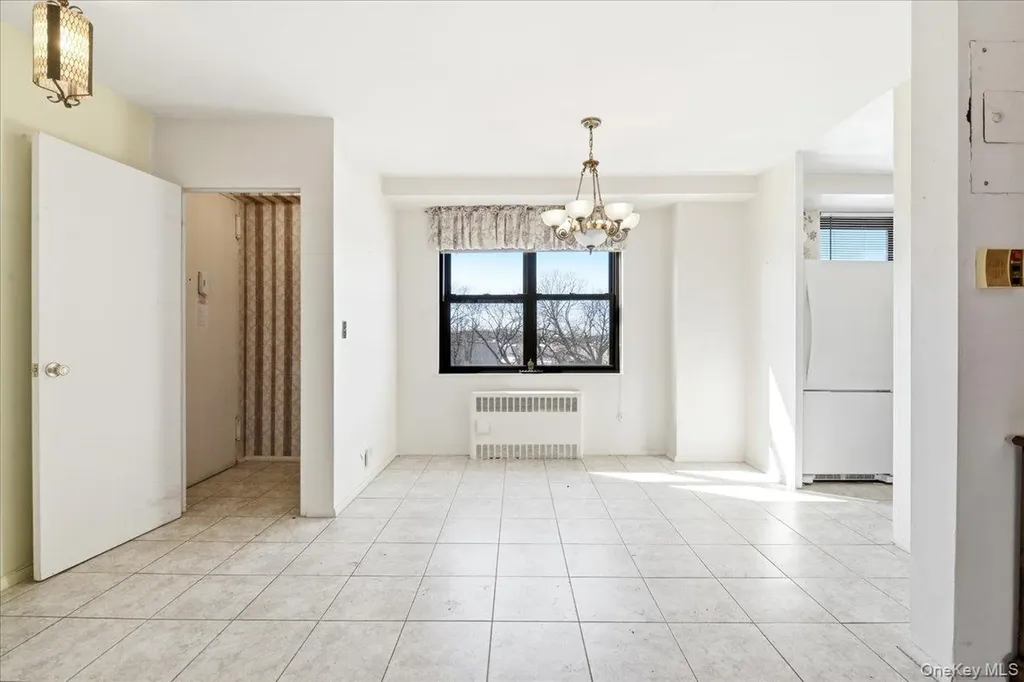 9060 Union Turnpike Glendale NY 11385