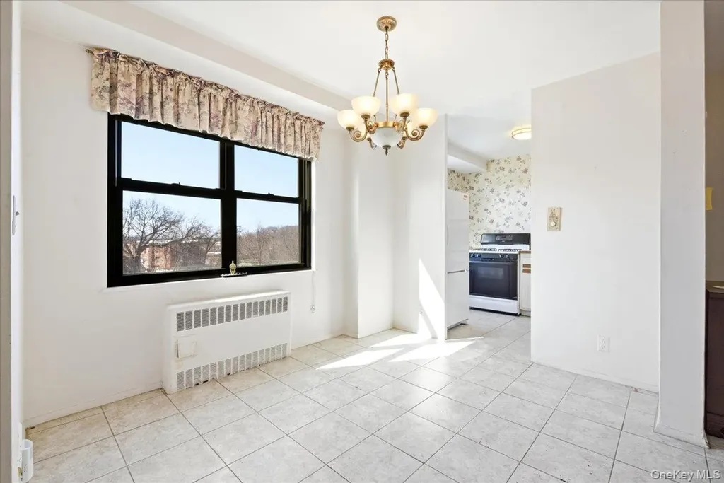 9060 Union Turnpike Glendale NY 11385