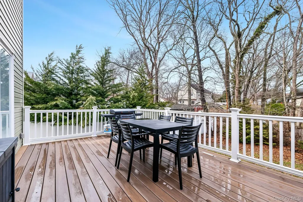 7 Freeman Avenue Nesconset NY 11767