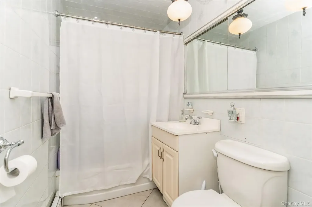 20 Peacock Lane Levittown NY 11756