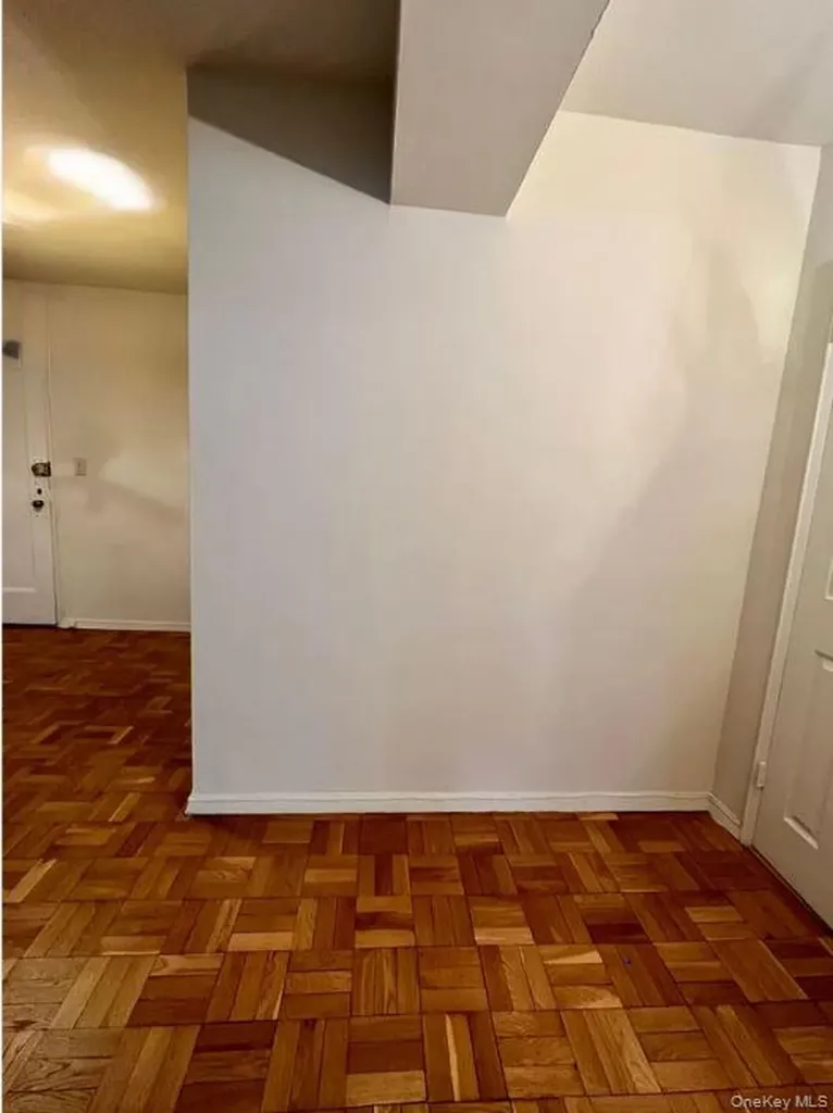 3299 Cambridge Avenue Bronx NY 10463