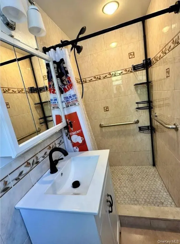 3299 Cambridge Avenue Bronx NY 10463