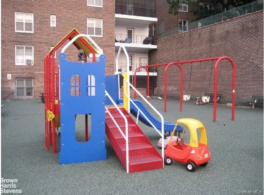 3299 Cambridge Avenue Bronx NY 10463