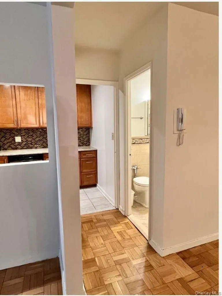 3299 Cambridge Avenue Bronx NY 10463