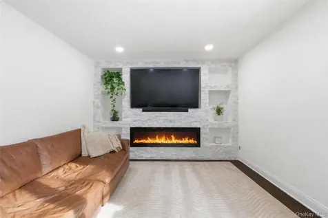 14 Soundview Avenue White Plains NY 10606