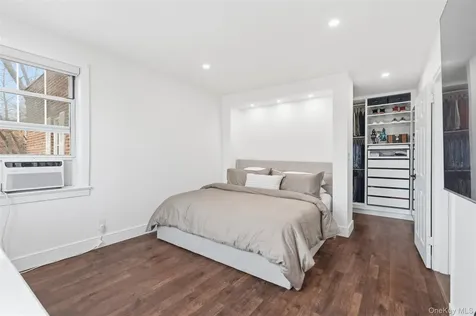 14 Soundview Avenue White Plains NY 10606