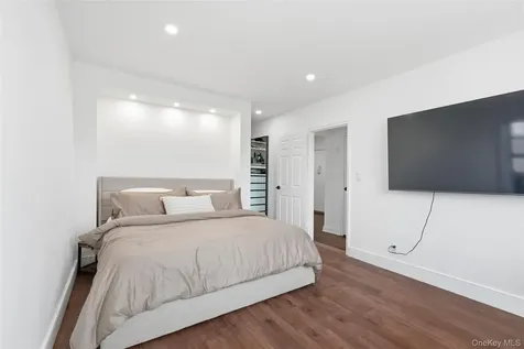 14 Soundview Avenue White Plains NY 10606