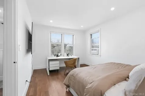 14 Soundview Avenue White Plains NY 10606