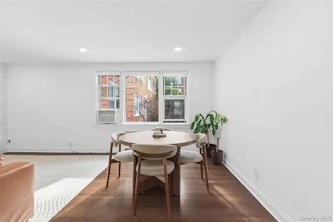 14 Soundview Avenue White Plains NY 10606
