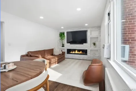 14 Soundview Avenue White Plains NY 10606