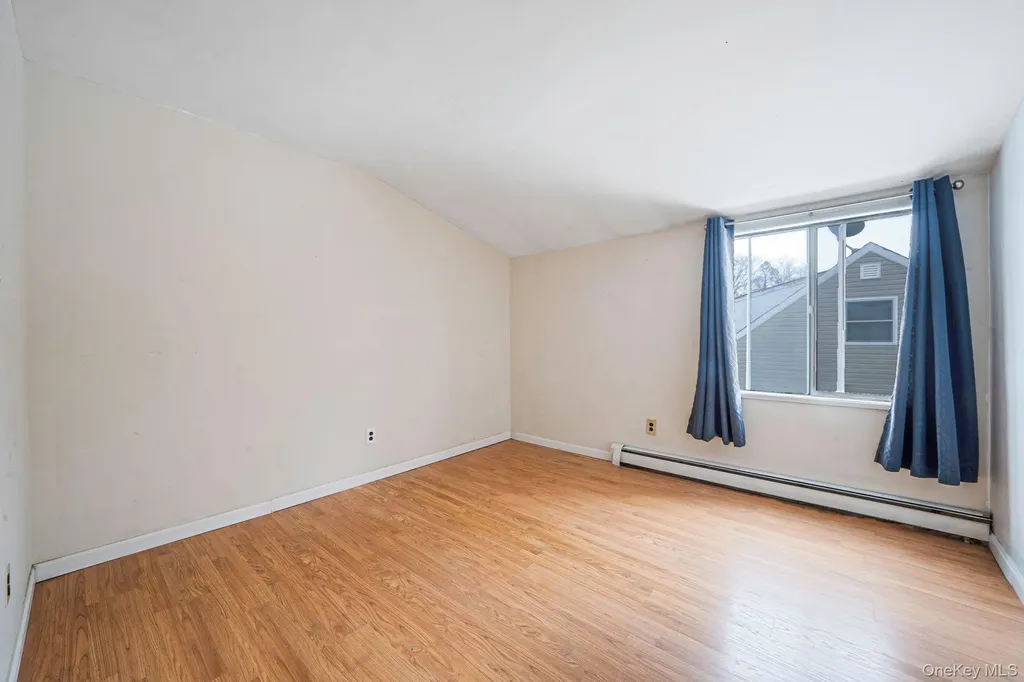 22 Meyer Lane Medford NY 11763