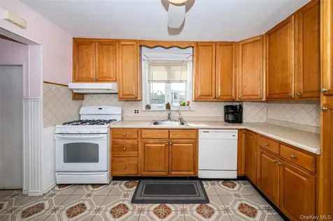 24 5th Avenue New Rochelle NY 10801