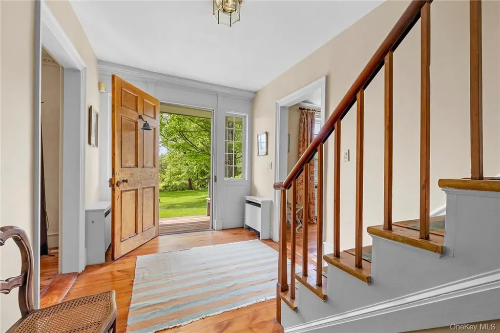 1282 Hollow Road Clinton Corners NY 12514