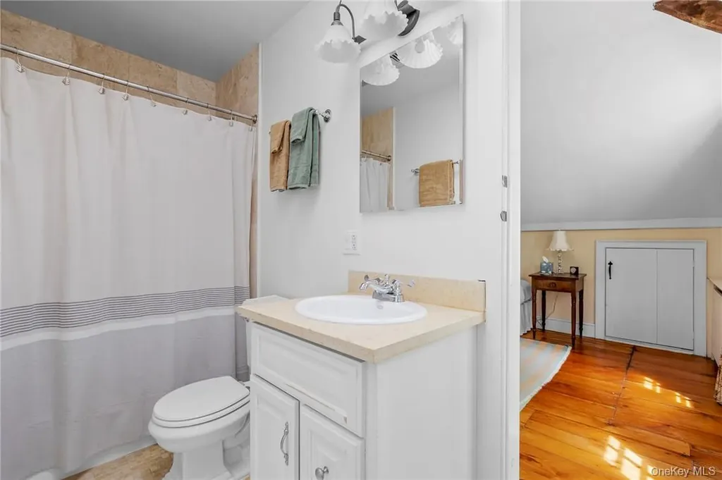 1282 Hollow Road Clinton Corners NY 12514