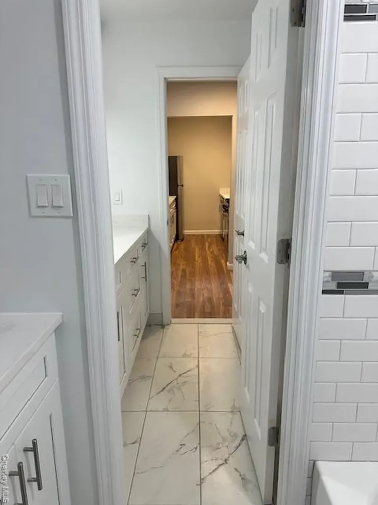 5 Pointe Circle S Coram NY 11727
