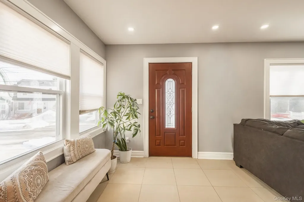 50 Acorn Terrace New Rochelle NY 10801
