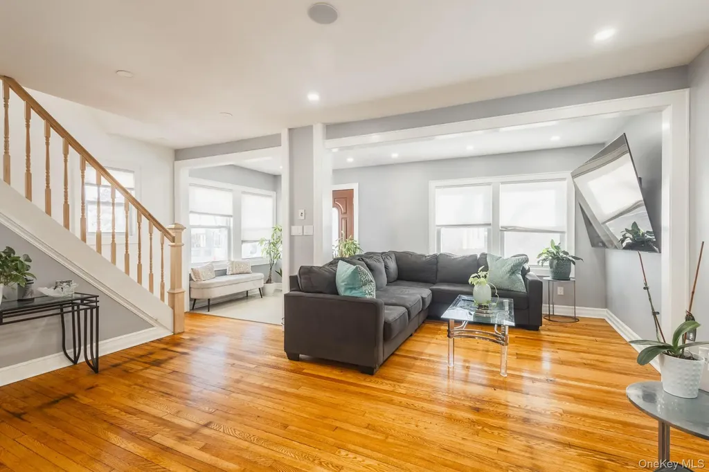 50 Acorn Terrace New Rochelle NY 10801