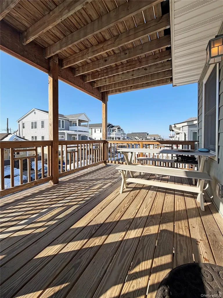 62 Delaware Avenue Long Beach NY 11561
