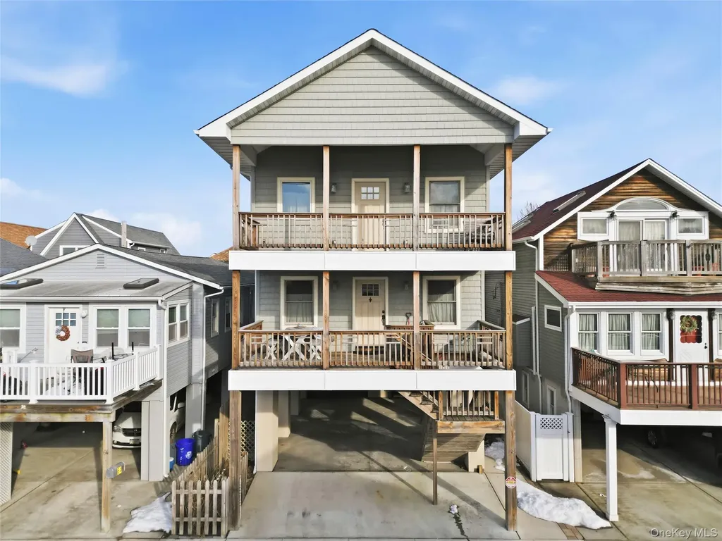 62 Delaware Avenue Long Beach NY 11561