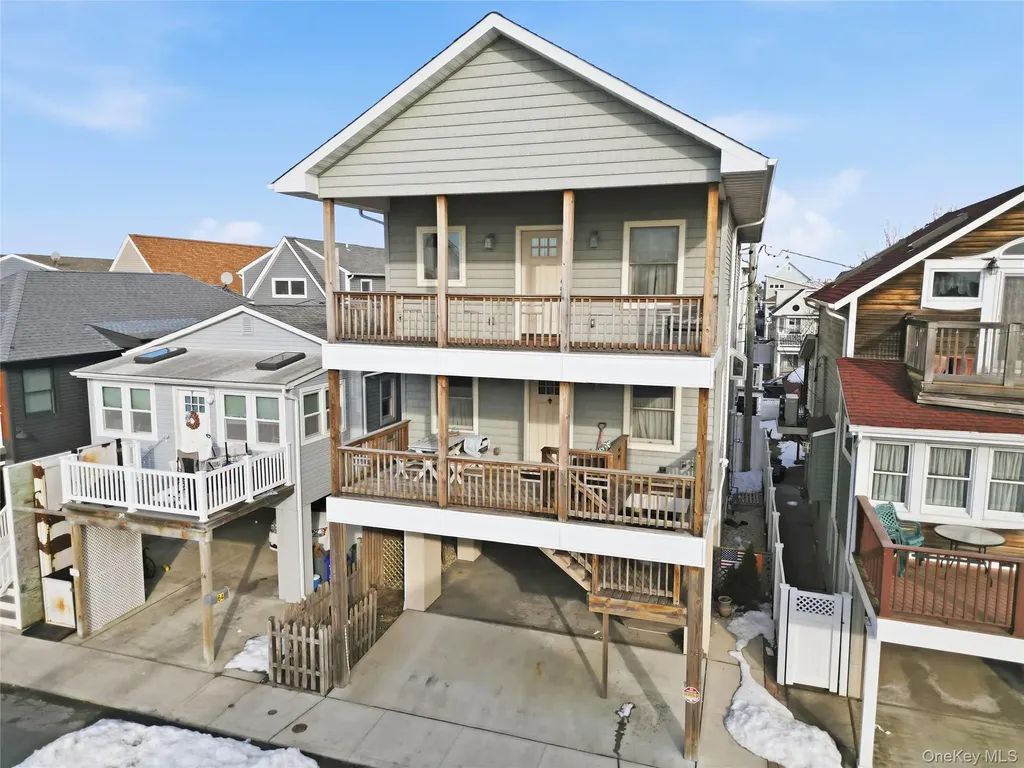 62 Delaware Avenue Long Beach NY 11561