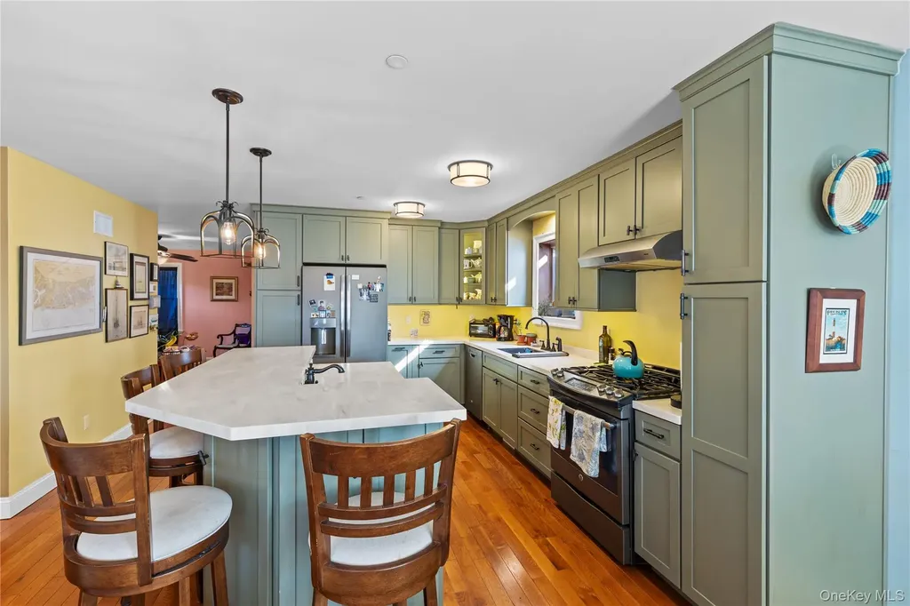 62 Delaware Avenue Long Beach NY 11561