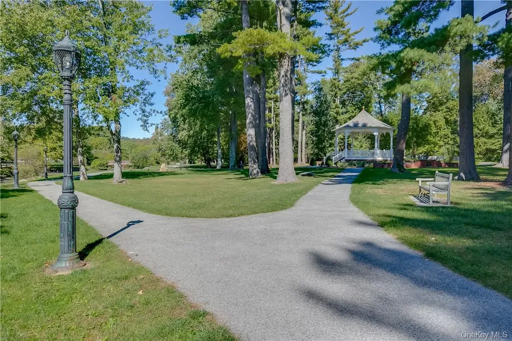 470 Main Street Armonk NY 10504