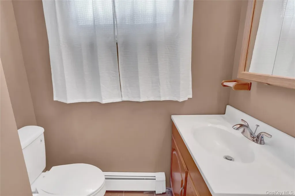 43 Westchester Avenue West Babylon NY 11704