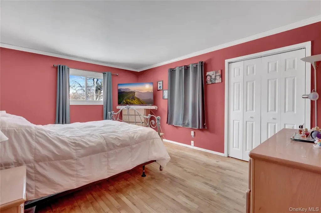 43 Westchester Avenue West Babylon NY 11704